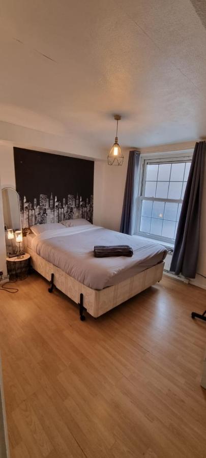 Property In Brixton Londra Exterior foto